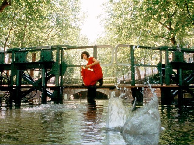 Canal Saint-Martin Amélie Poulain Paris photo spot inspiration